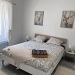 Charmante Maison Climatisee Avec Piscine Au Calme A