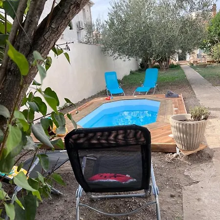 Charmante Maison Climatisee Avec Piscine Au Calme A 別荘 カルカソンヌ