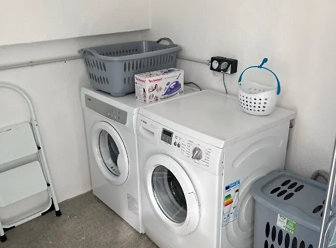 Holiday home Charmante Maison Climatisee Avec Piscine Au Calme A