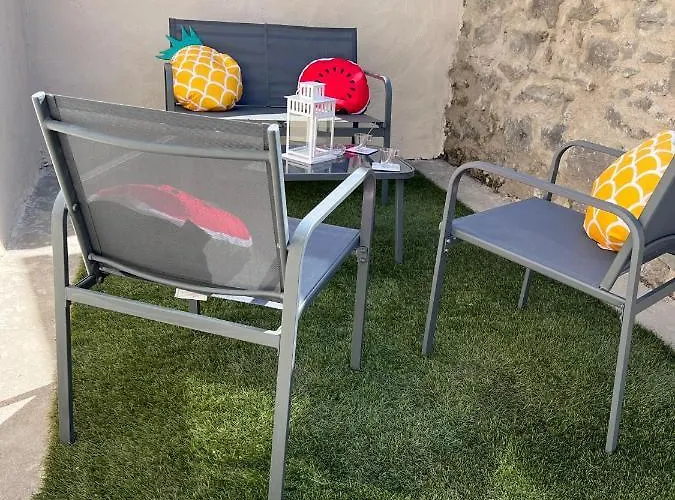 Charmante Maison Climatisee Avec Piscine Au Calme A Holiday home