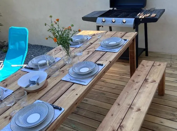 Casa vacanze Charmante Maison Climatisée Avec Piscine Au Calme à