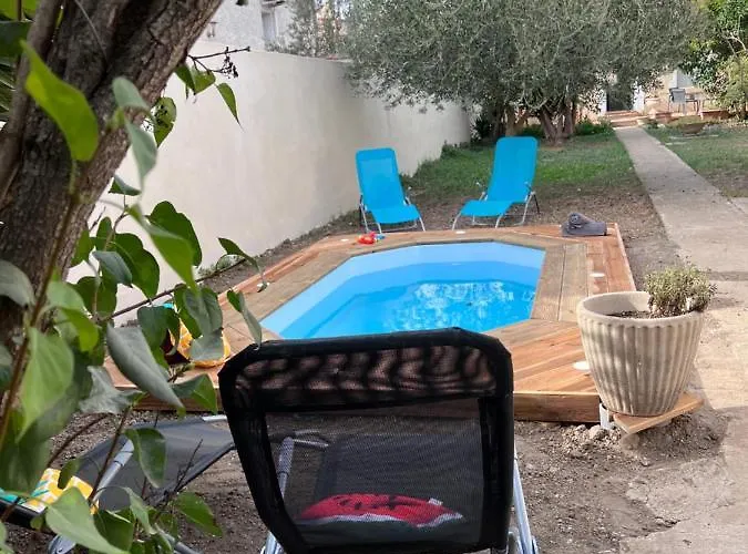 Charmante Maison Climatisée Avec Piscine Au Calme à Casa vacanze Carcassonne